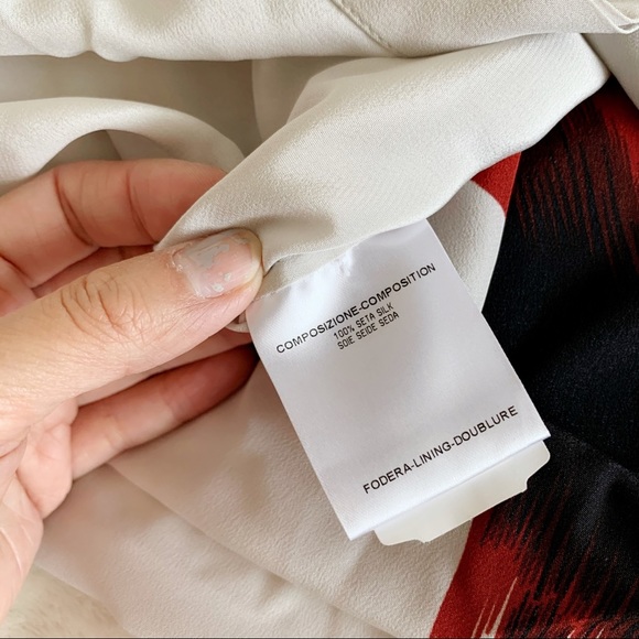 NWT Authentic Gucci Signature Prints Button Down Silk Shirt​ 40 Unique Elegant - Picture 12 of 12